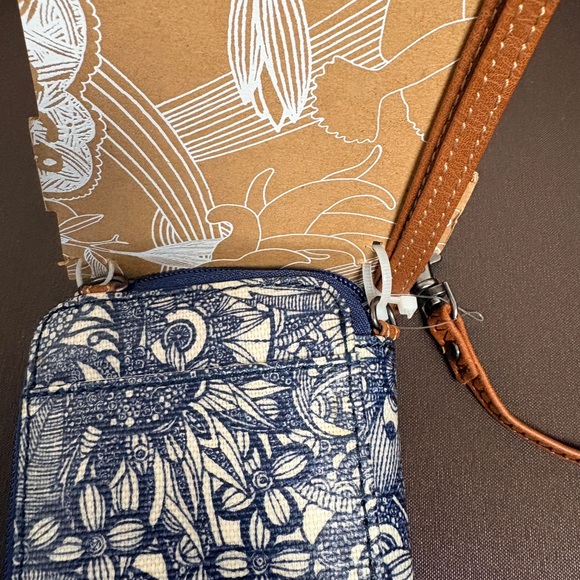 Sakroots Navy and Cream Floral Crossbody Bag - Picture 5 of 5